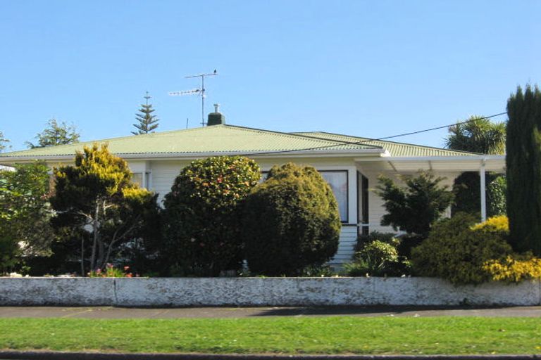 Photo of property in 90a Brooklands Road, Brooklands, New Plymouth, 4310