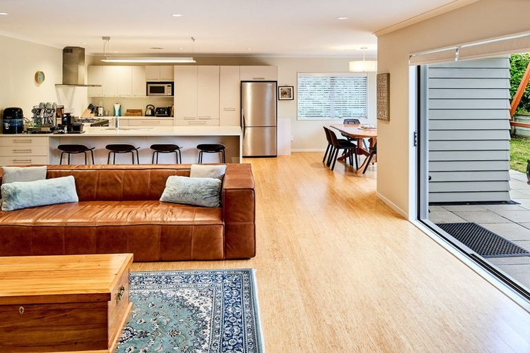 Photo of property in 12 Peel Lane, Aotea, Porirua, 5024