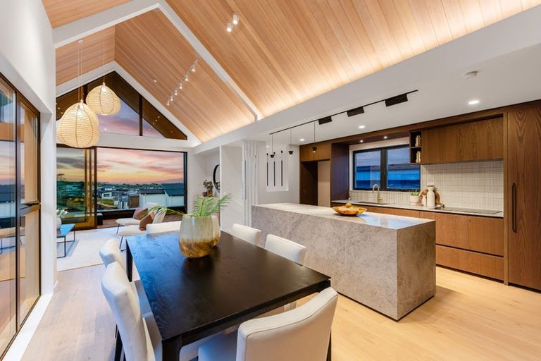 Photo of property in 53 Kumukumu Road, Long Bay, Auckland, 0630