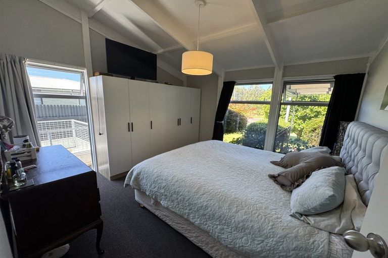 Photo of property in 38 Spriggs Crescent, Greenmeadows, Napier, 4112