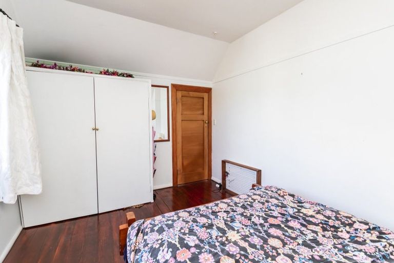 Photo of property in 40 Hawker Street, Mount Victoria, Wellington, 6011