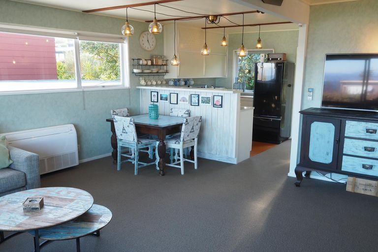 Photo of property in 2/773 Acacia Bay Road, Acacia Bay, Taupo, 3330