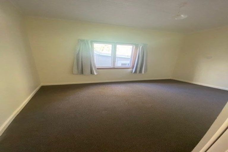 Photo of property in 38-40 Shakespeare Road, Bluff Hill, Napier, 4110
