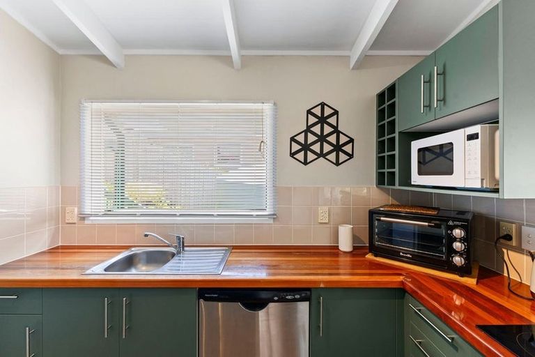 Photo of property in 230 Upper Harbour Drive, Greenhithe, Auckland, 0632