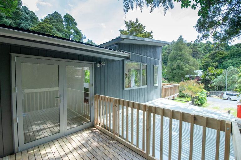 Photo of property in 37 Western Road, Laingholm, Auckland, 0604