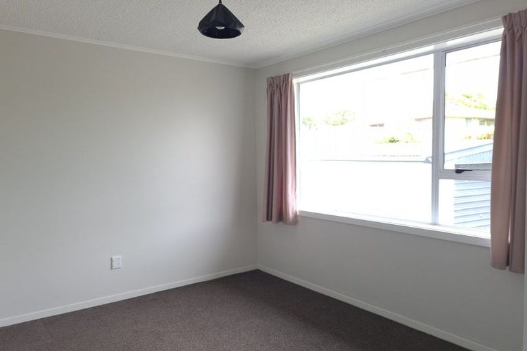 Photo of property in 2/100 Oram Avenue, New Brighton, Christchurch, 8061
