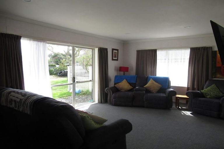 Photo of property in 133 Langdale Avenue, Paraparaumu, 5032