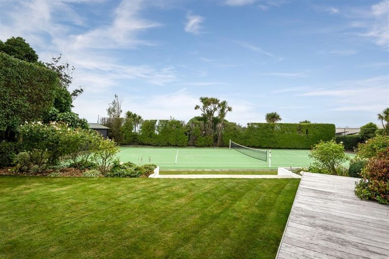 Photo of property in 45 Taylors Mistake Road, Scarborough, Christchurch, 8081