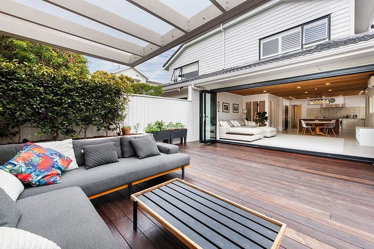 Photo of property in 1/5 Park Avenue, Takapuna, Auckland, 0622