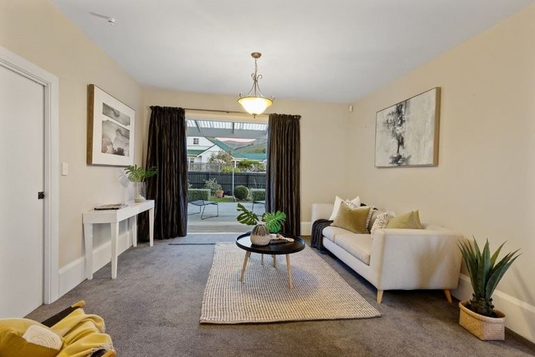 Photo of property in 32 Bowenvale Avenue, Cashmere, Christchurch, 8022