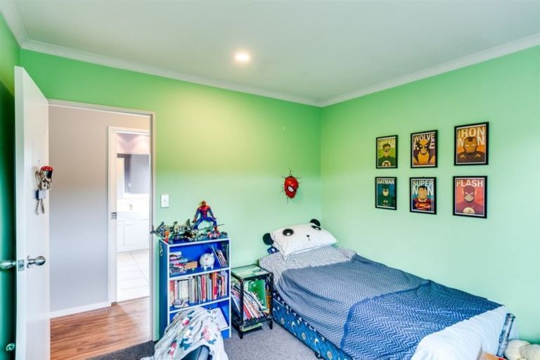 Photo of property in 20 Burness Road, Greenmeadows, Napier, 4112