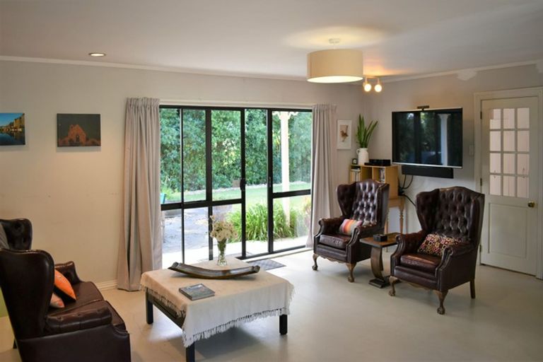 Photo of property in 24 Best Road, Te Horo, Otaki, 5582