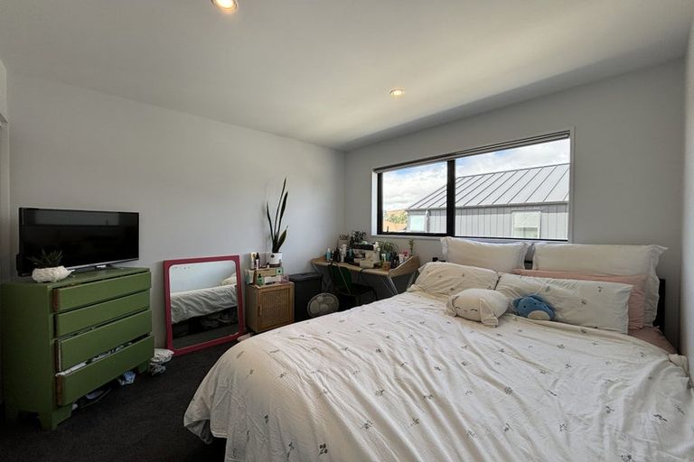 Photo of property in 2/67 Osborne Street, Waltham, Christchurch, 8011