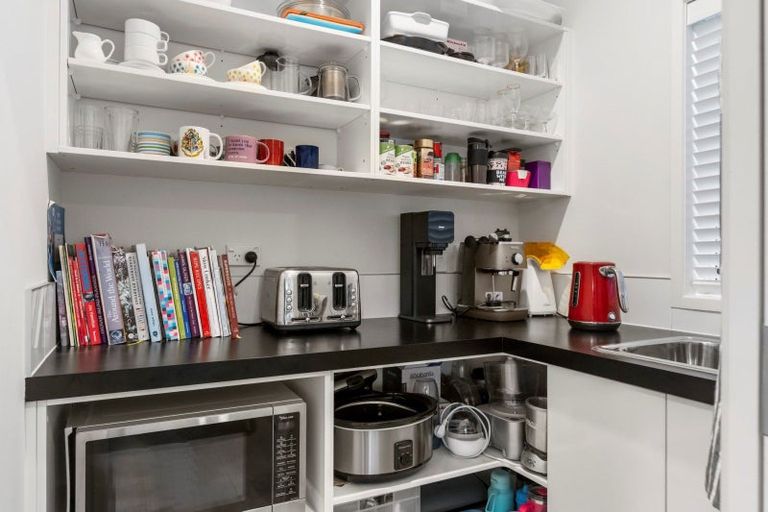 Photo of property in 57 Te Kio Crescent, Papamoa Beach, Papamoa, 3118