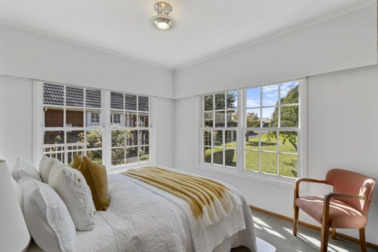 Photo of property in 39 Hillcrest Road, Hillcrest, Hamilton, 3216