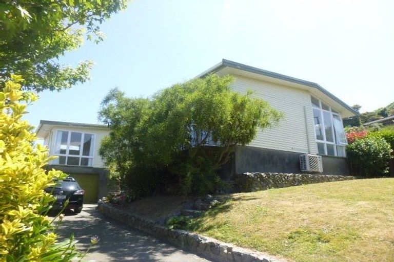 Photo of property in 31 Dowse Drive, Maungaraki, Lower Hutt, 5010