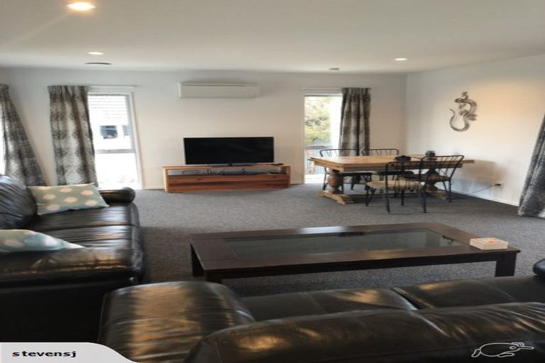 Photo of property in 51 Niven Street, Avondale, Christchurch, 8061