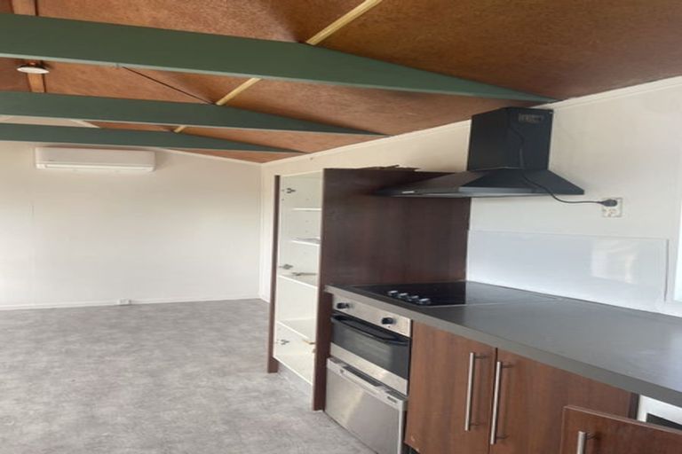 Photo of property in 90 Airfield Road, Takanini, Papakura, 2582