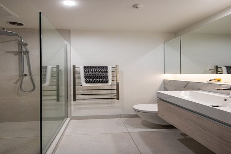 Photo of property in Sugar Lane Apartments, 10/31 Rawene Road, Birkenhead, Auckland, 0626