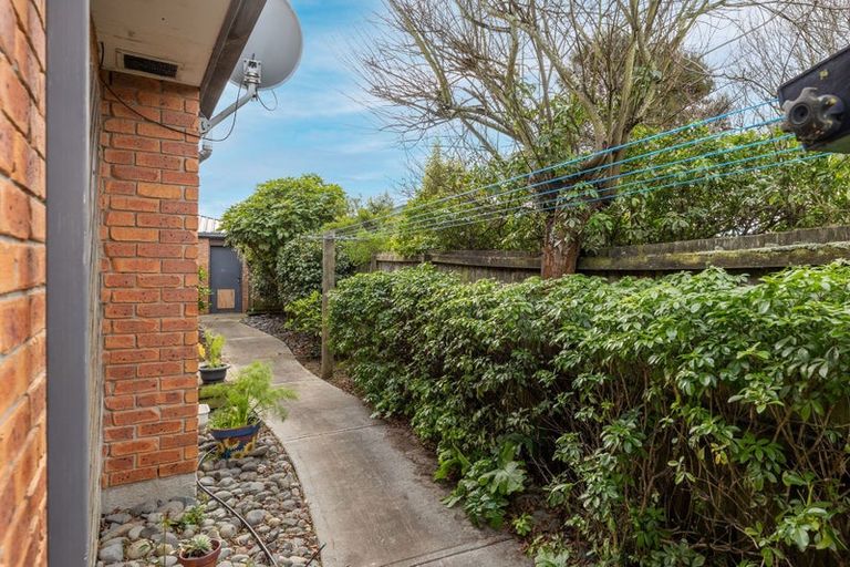 Photo of property in 270a Mairehau Road, Burwood, Christchurch, 8083