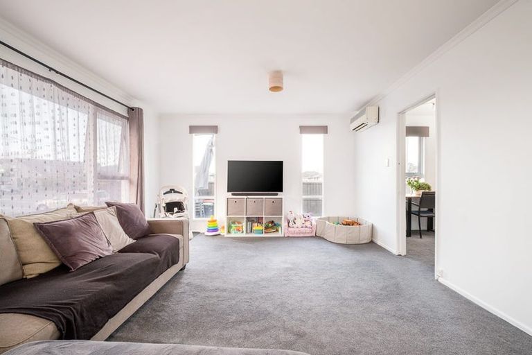Photo of property in 1/53 Bassett Street, Burwood, Christchurch, 8083