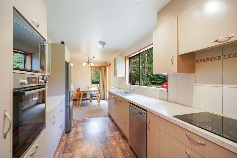 Photo of property in 54 Mckellar Road, Seaward Bush, Invercargill, 9871