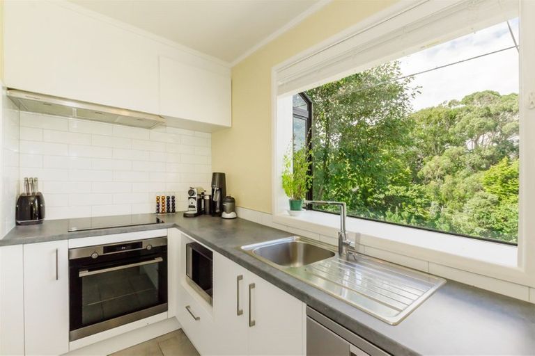 Photo of property in 22 Gavin Road, Raumati Beach, Paraparaumu, 5032