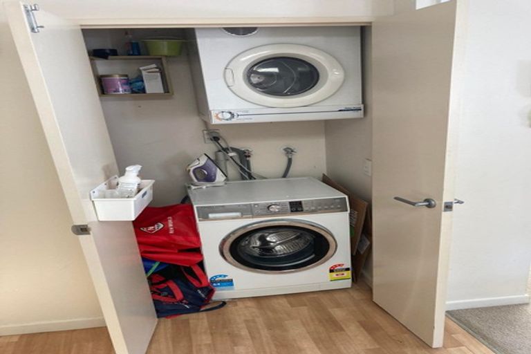 Photo of property in Westhaven Apartments, 23/127 Molesworth Street, Thorndon, Wellington, 6011