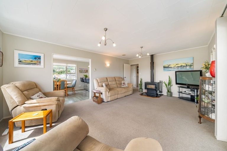 Photo of property in 6 Langwell Place, Papakowhai, Porirua, 5024