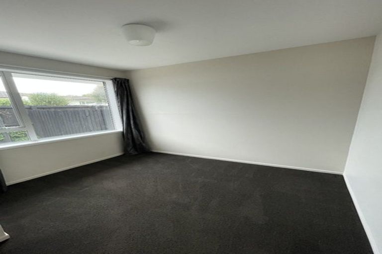 Photo of property in 2/7b Camrose Place, Ilam, Christchurch, 8041