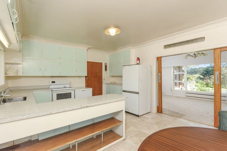 Photo of property in 40 Shaw Road, Oratia, Auckland, 0604