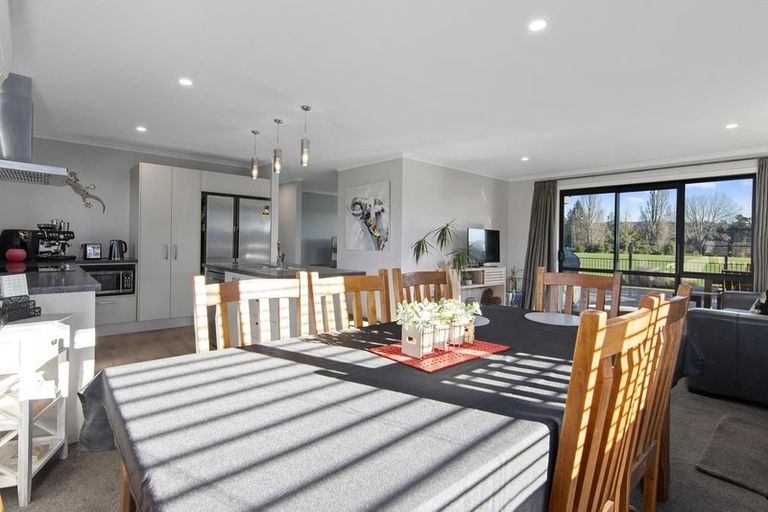 Photo of property in 16 Reserve Lane, Brightwater, 7022