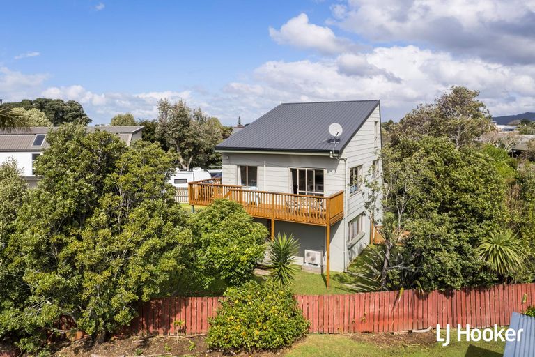 Photo of property in 43 Hillview Road, Waihi Beach, 3611