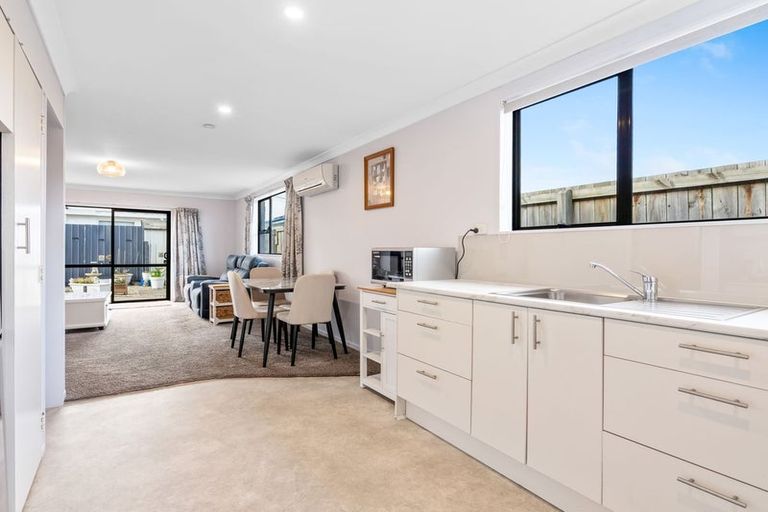 Photo of property in 123f Macandrew Road, South Dunedin, Dunedin, 9012