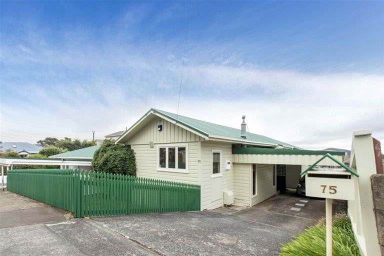 Photo of property in 75 Burgess Road, Johnsonville, Wellington, 6037