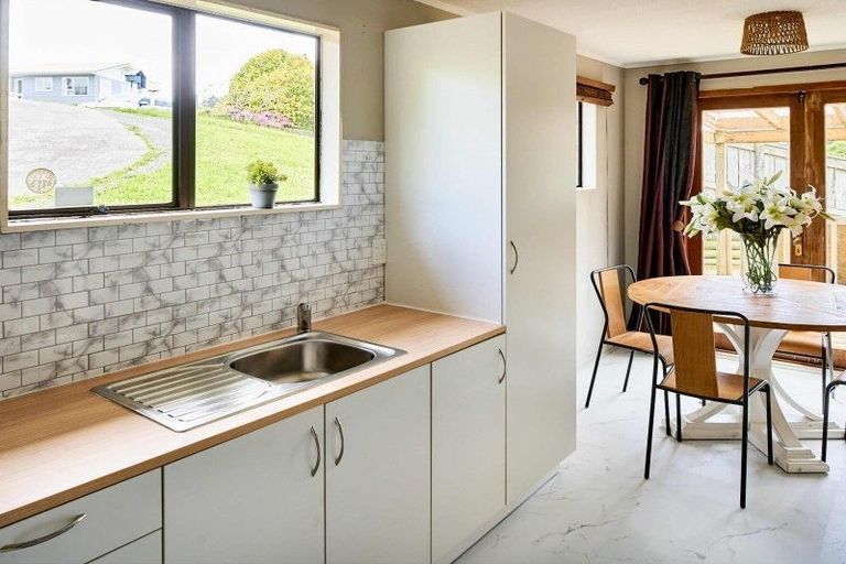 Photo of property in 21 Thimble Lane, Whitby, Porirua, 5024