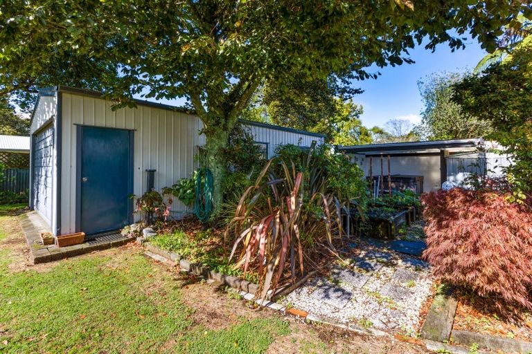 Photo of property in 17 Hinau Street, Inglewood, 4330