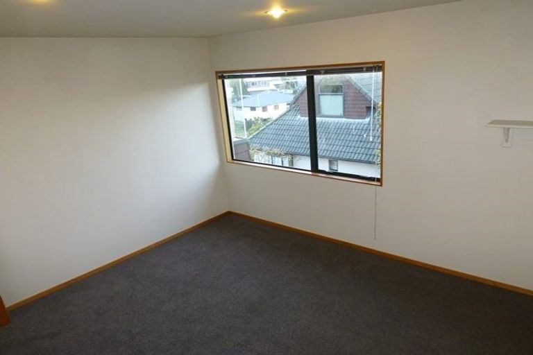 Photo of property in 3/194 Whangaparaoa Road, Red Beach, 0932