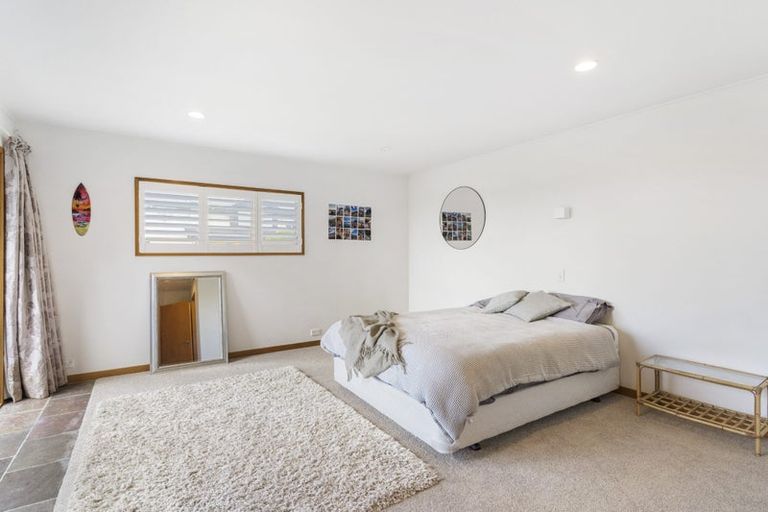 Photo of property in 132 Churchill Road, Rothesay Bay, Auckland, 0630