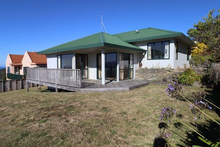 Photo of property in 83 Ashton Fitchett Drive, Brooklyn, Wellington, 6021