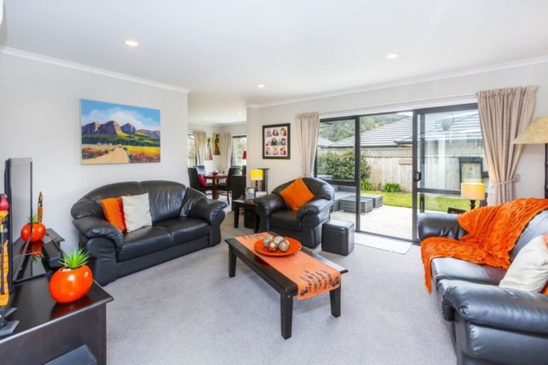 Photo of property in 89 Riverstone Drive, Riverstone Terraces, Upper Hutt, 5018