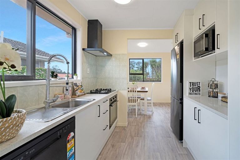 Photo of property in 2a Murillo Place, Henderson, Auckland, 0612