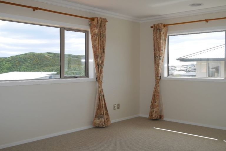 Photo of property in 31 Sumner Terrace, Aotea, Porirua, 5024