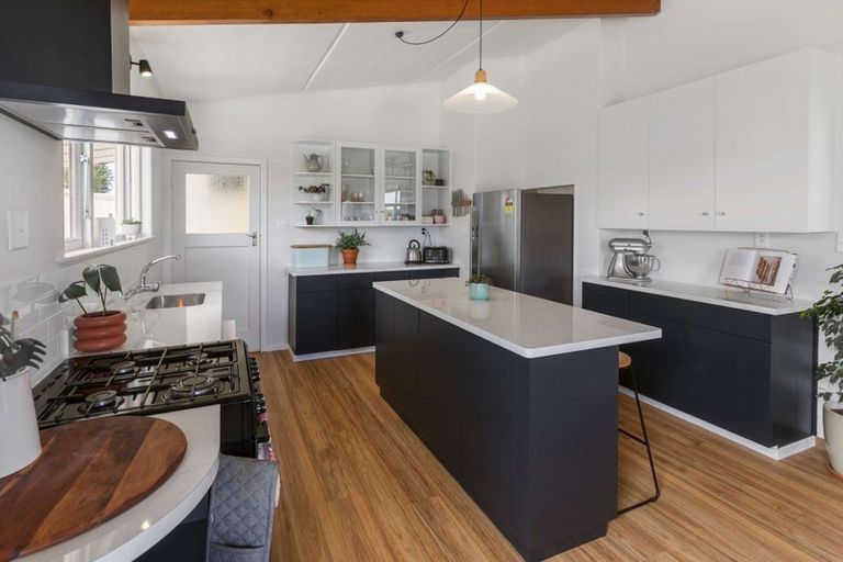 Photo of property in 11 Augustus Street, Carterton, 5713