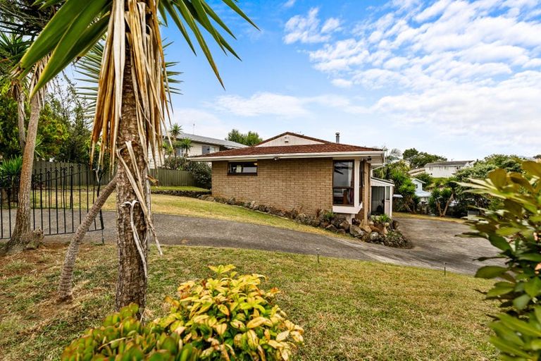 Photo of property in 15 Montague Place, Onerahi, Whangarei, 0110
