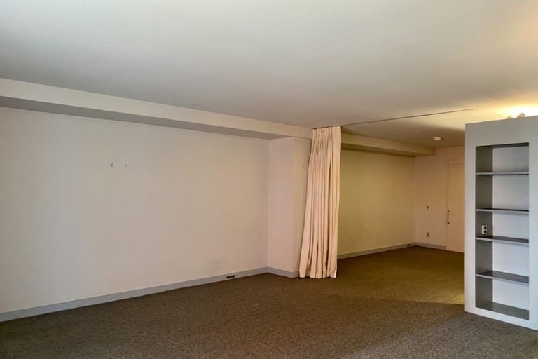 Photo of property in Gerondis Bldg Apartments, 404/60 Willis Street, Wellington Central, Wellington, 6011