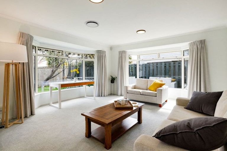 Photo of property in 24a Williams Street, Cambridge, 3434