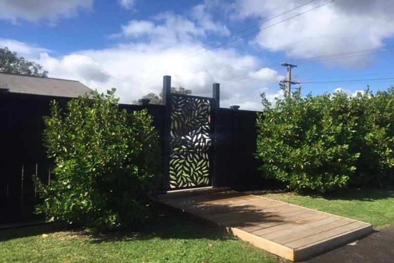 Photo of property in 1 Luke Place, Otara, Auckland, 2023