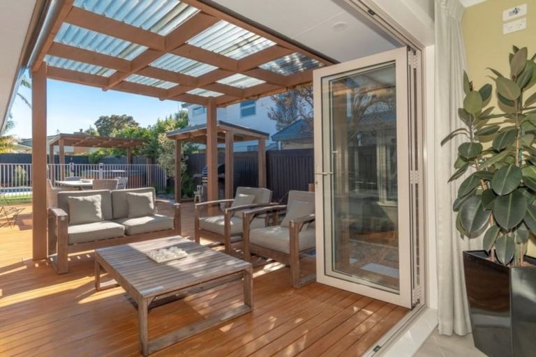 Photo of property in 19 Ridge Street, Otumoetai, Tauranga, 3110