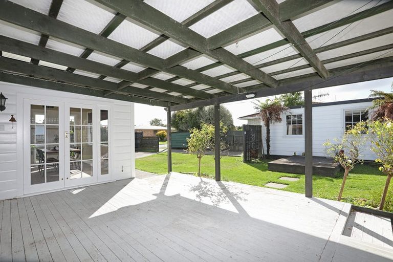 Photo of property in 40 Follett Street, Marton, 4710